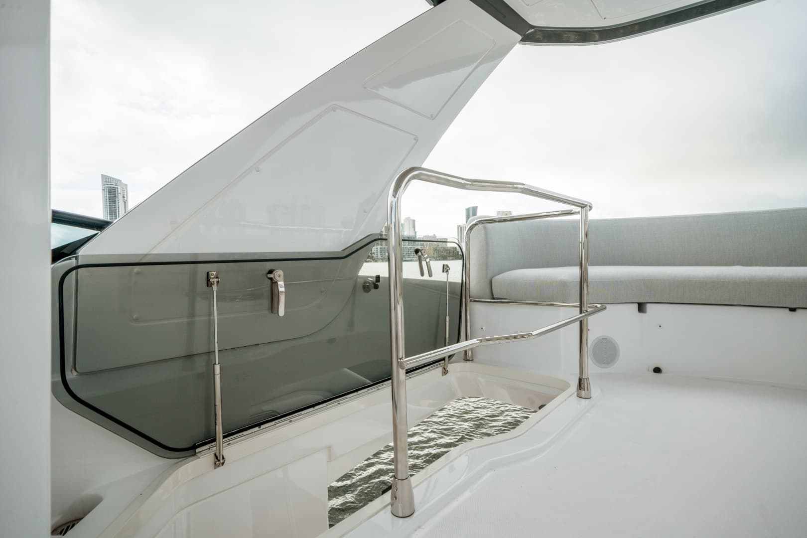 2023 Azimut 53 FLY