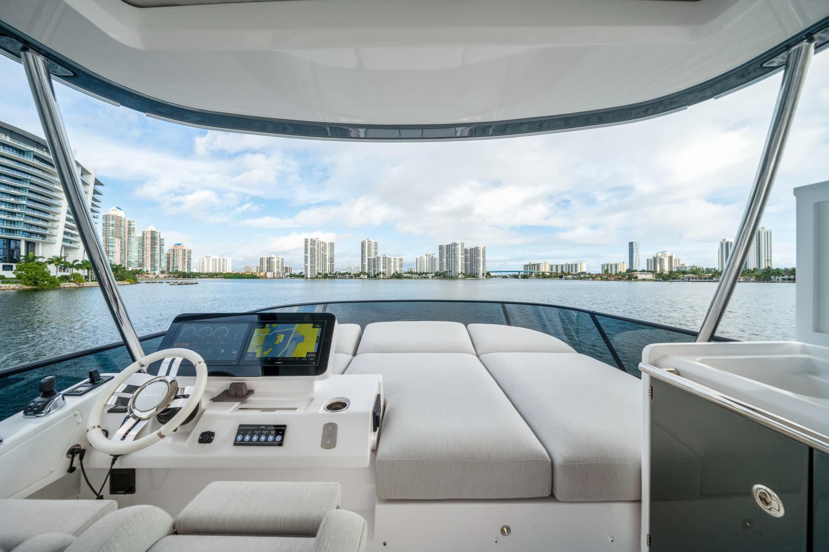 2023 Azimut 53 FLY