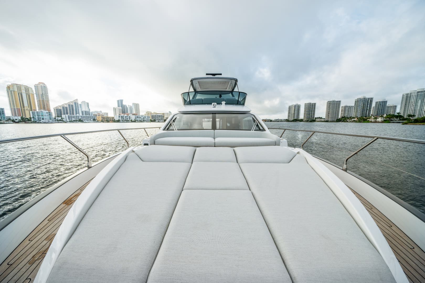 2023 Azimut 53 FLY