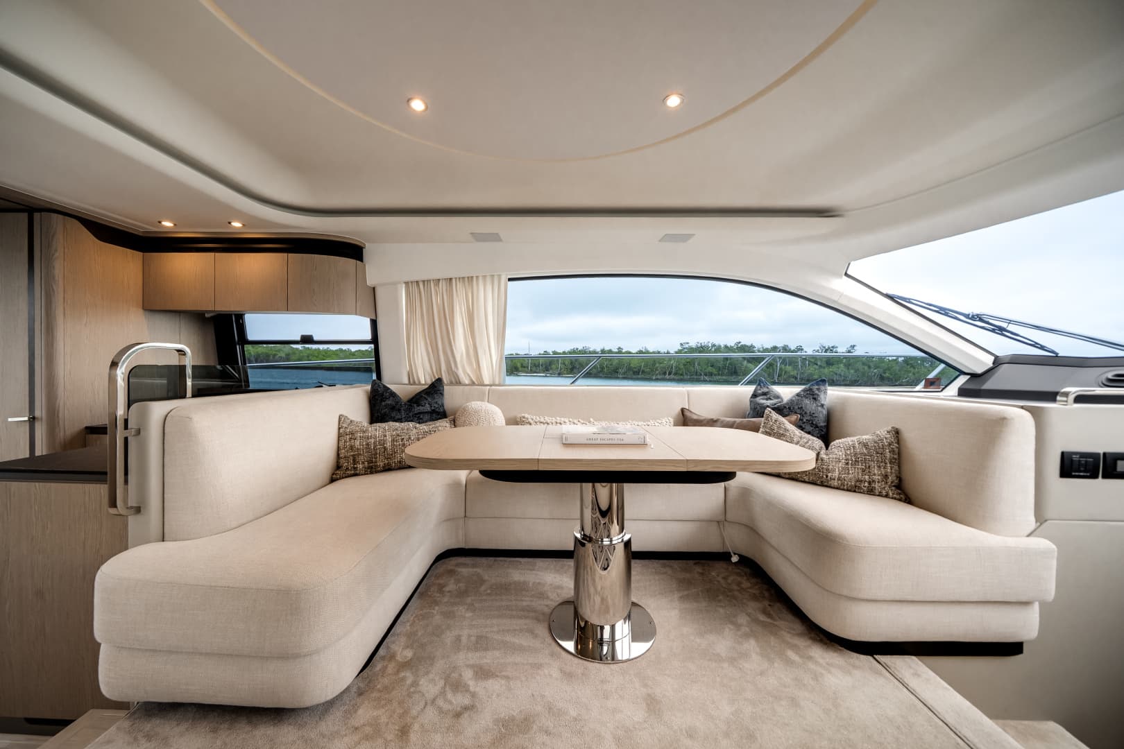 2023 Azimut 53 FLY
