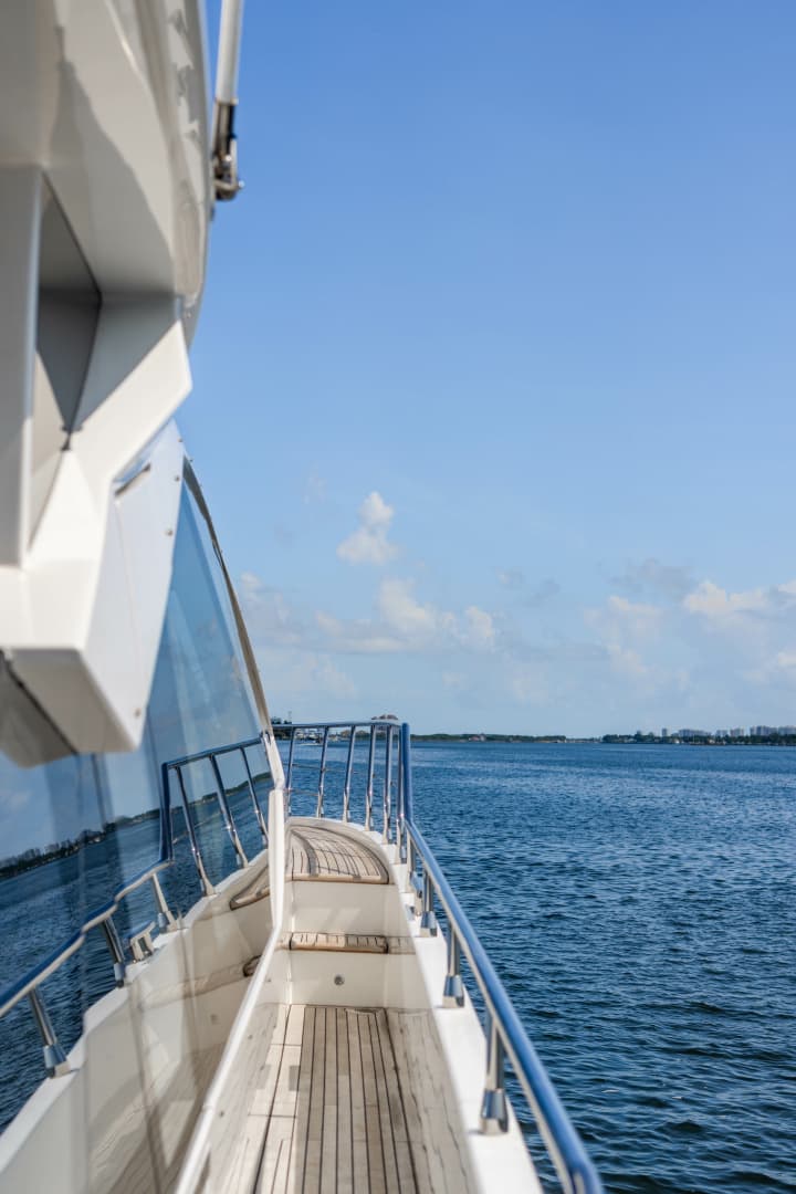 2019 Azimut S7