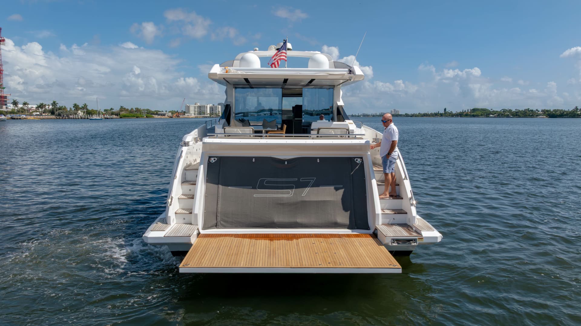 2019 Azimut S7