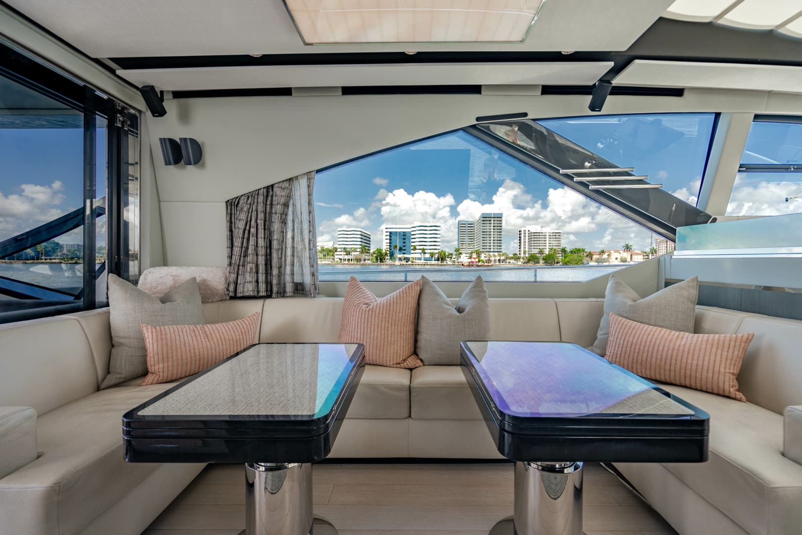 2019 Azimut S7
