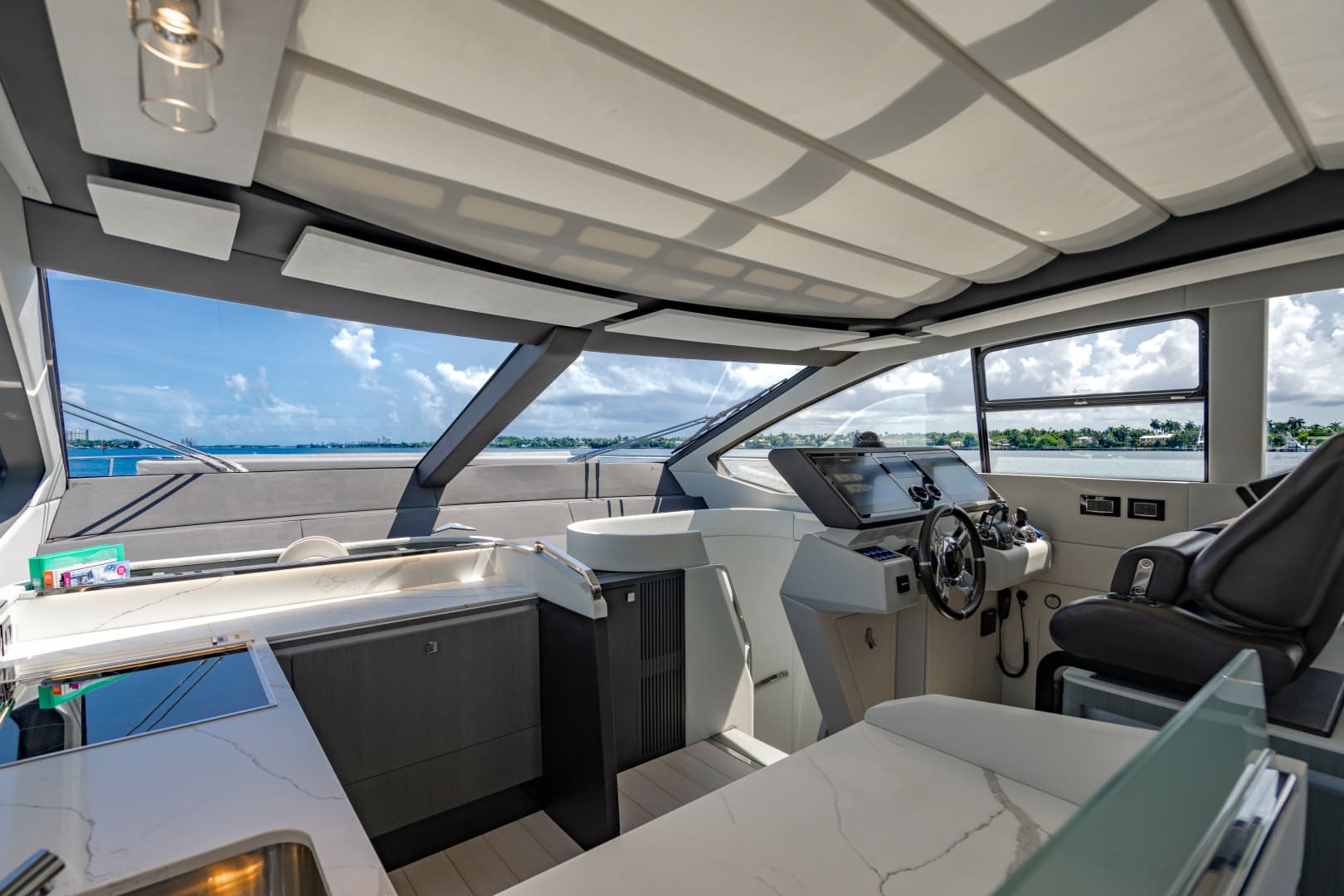 2019 Azimut S7