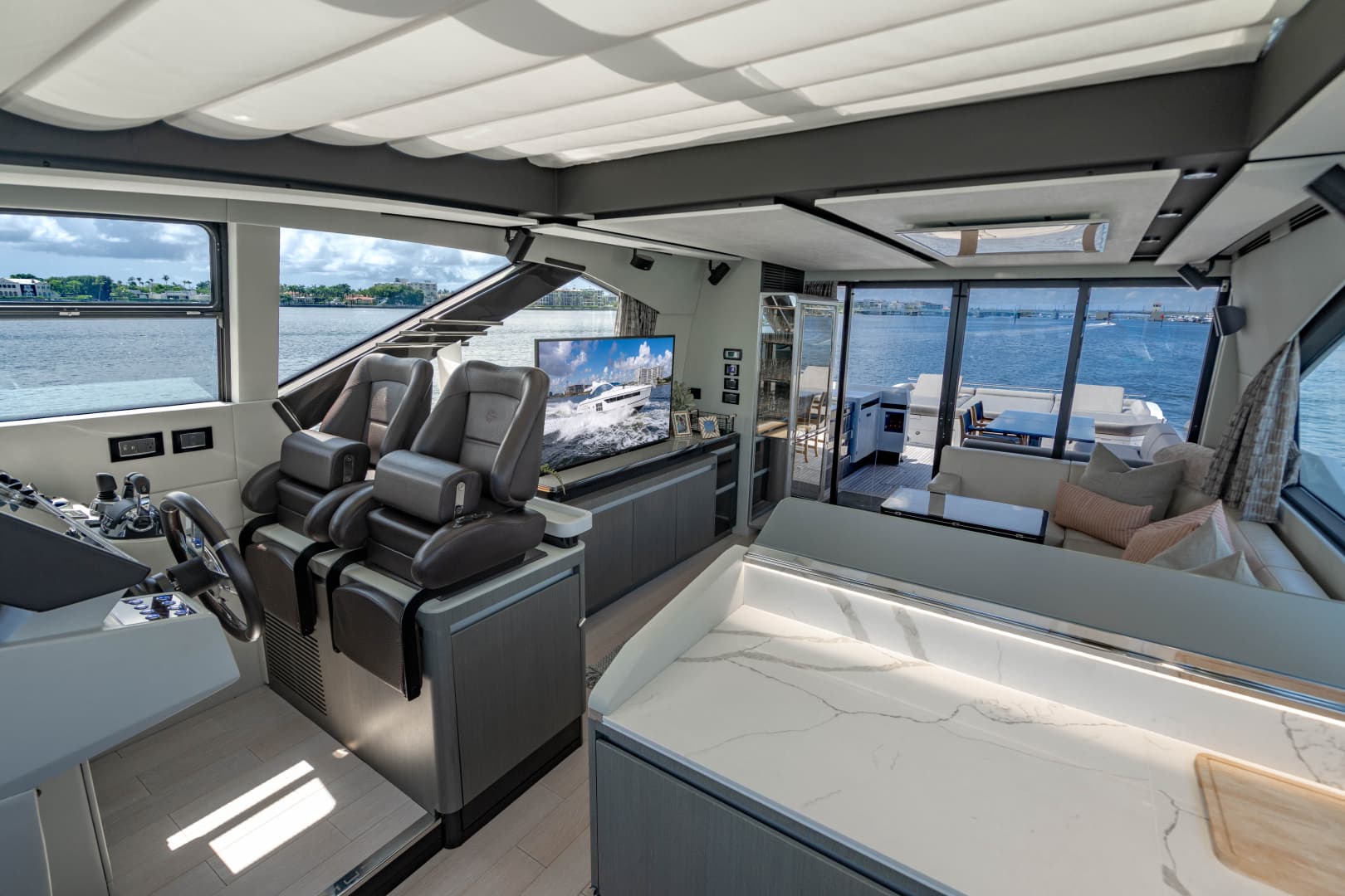 2019 Azimut S7