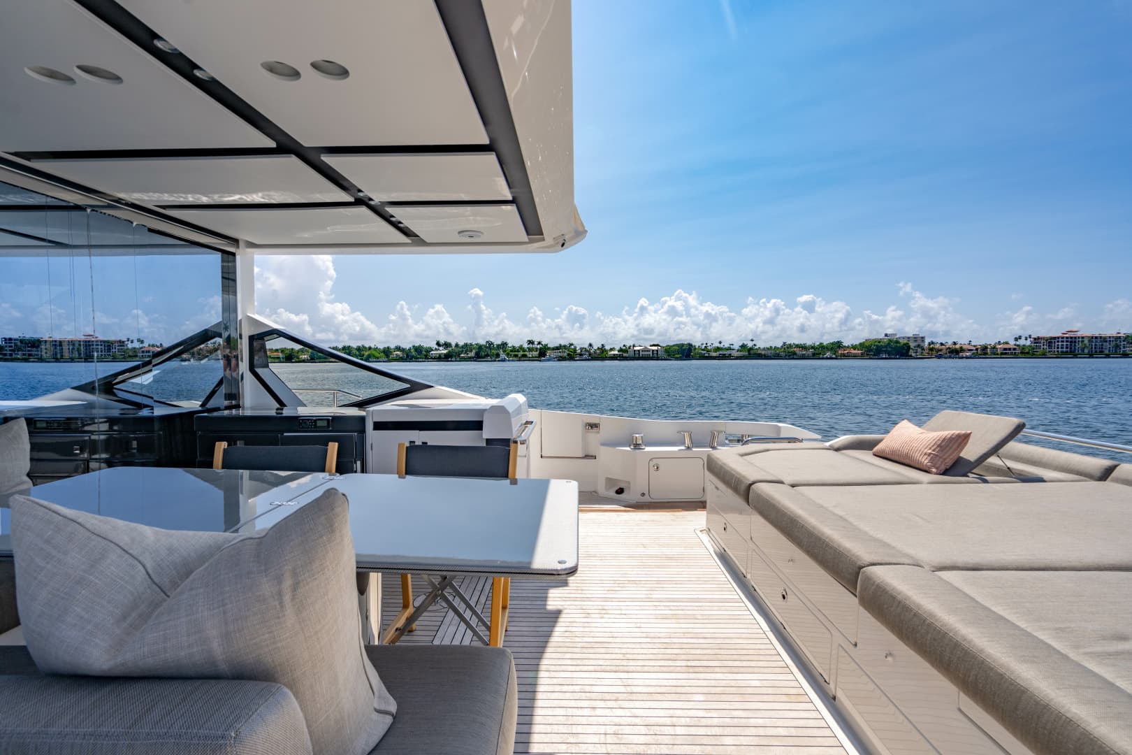 2019 Azimut S7