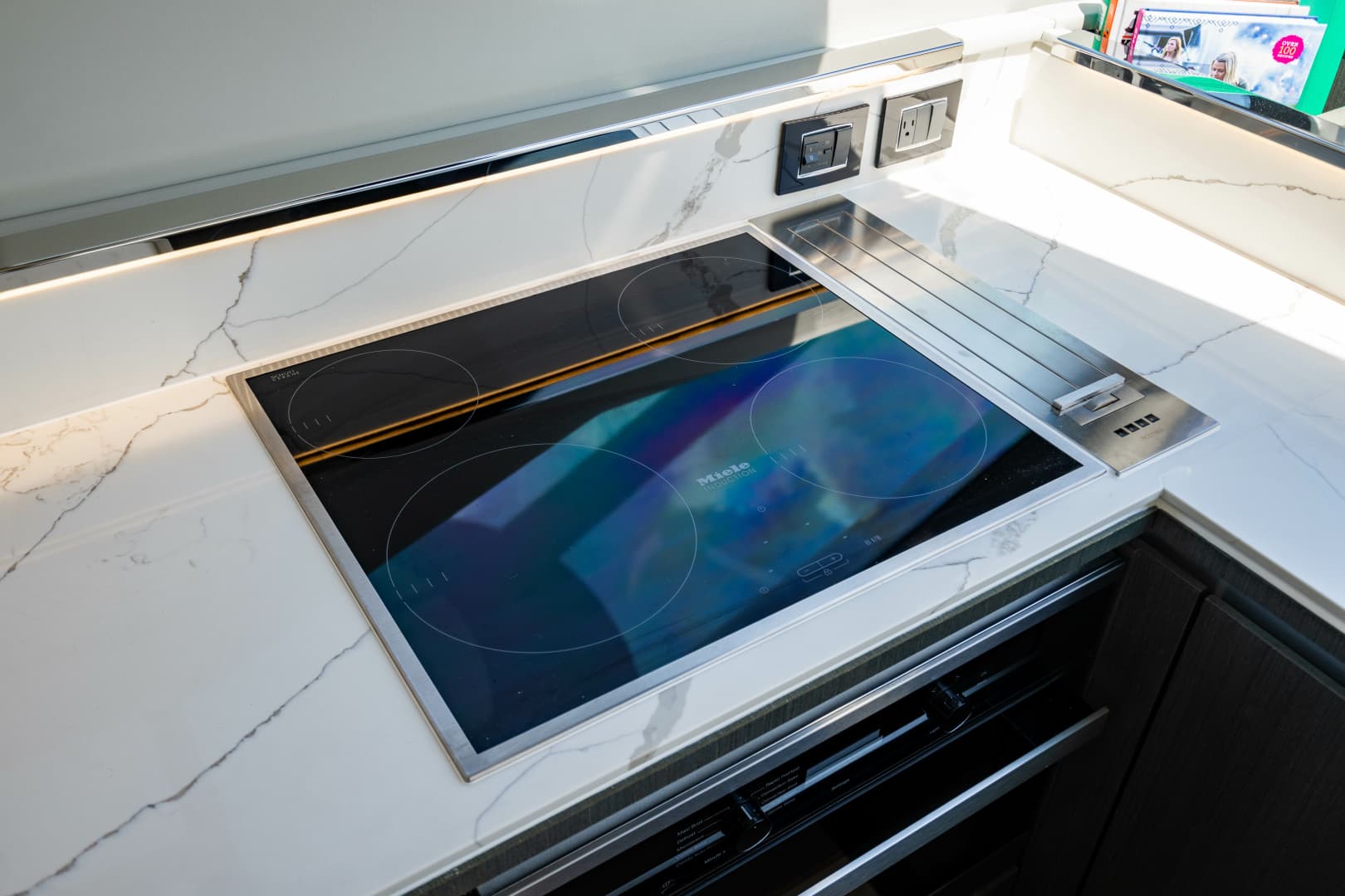 2019 Azimut S7