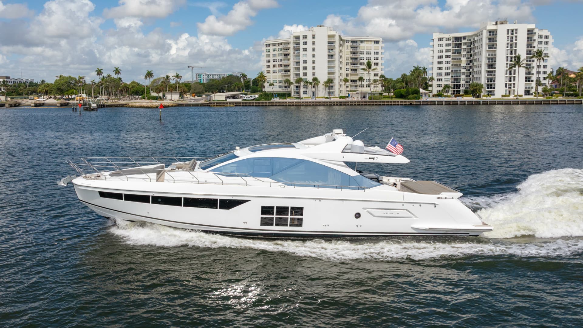 2019 Azimut S7