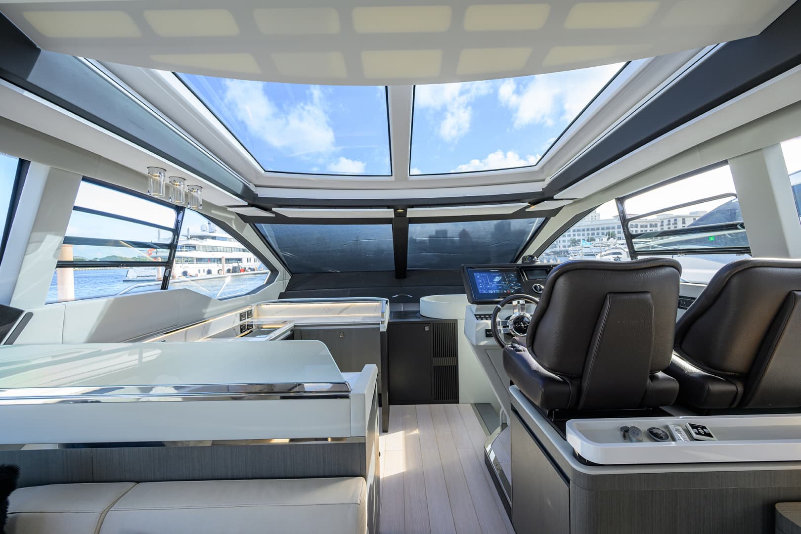2019 Azimut S7