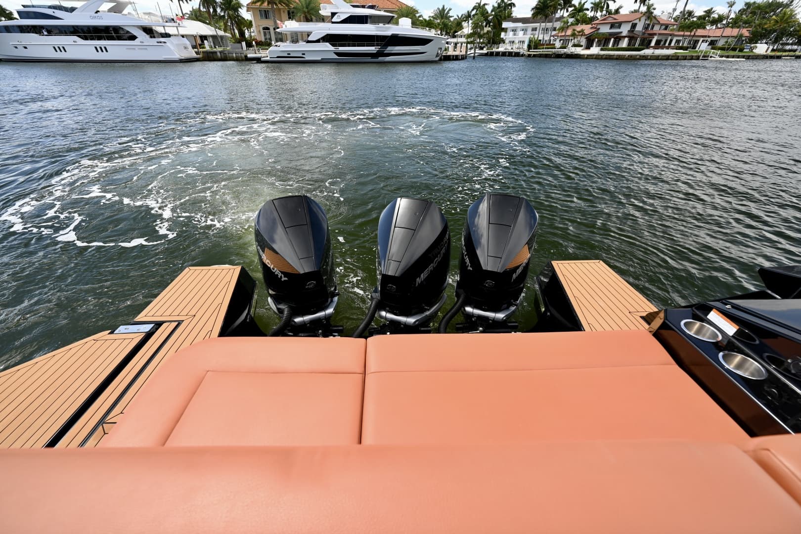 Triple Mercury Power and Aft Lounge, Cruisers Yachts 38 GLS