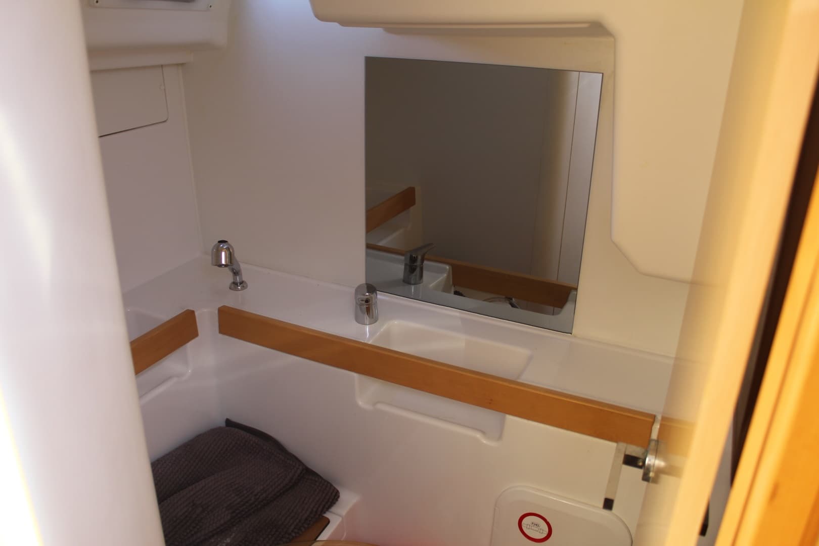 2016 Beneteau 35 Oceanis