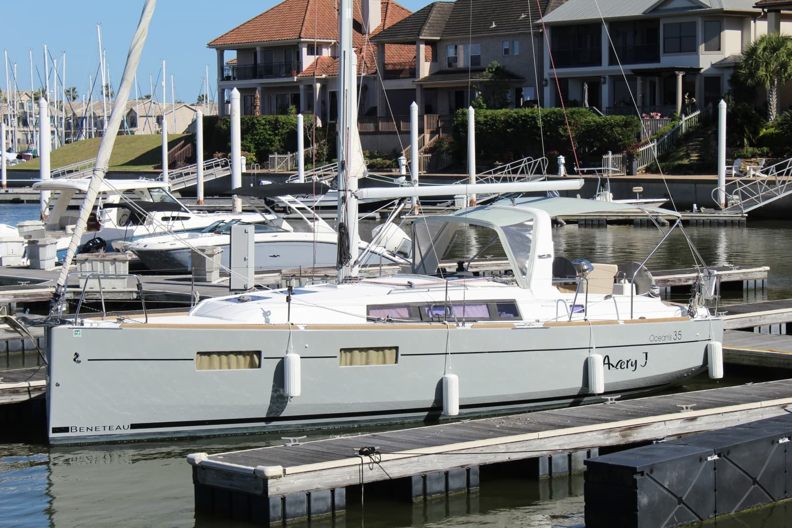 2016 Beneteau 35 Oceanis