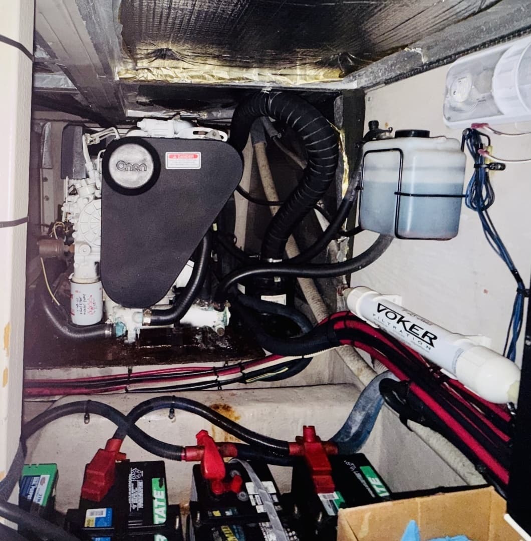 2004 Sea Ray 390 Motor Yacht