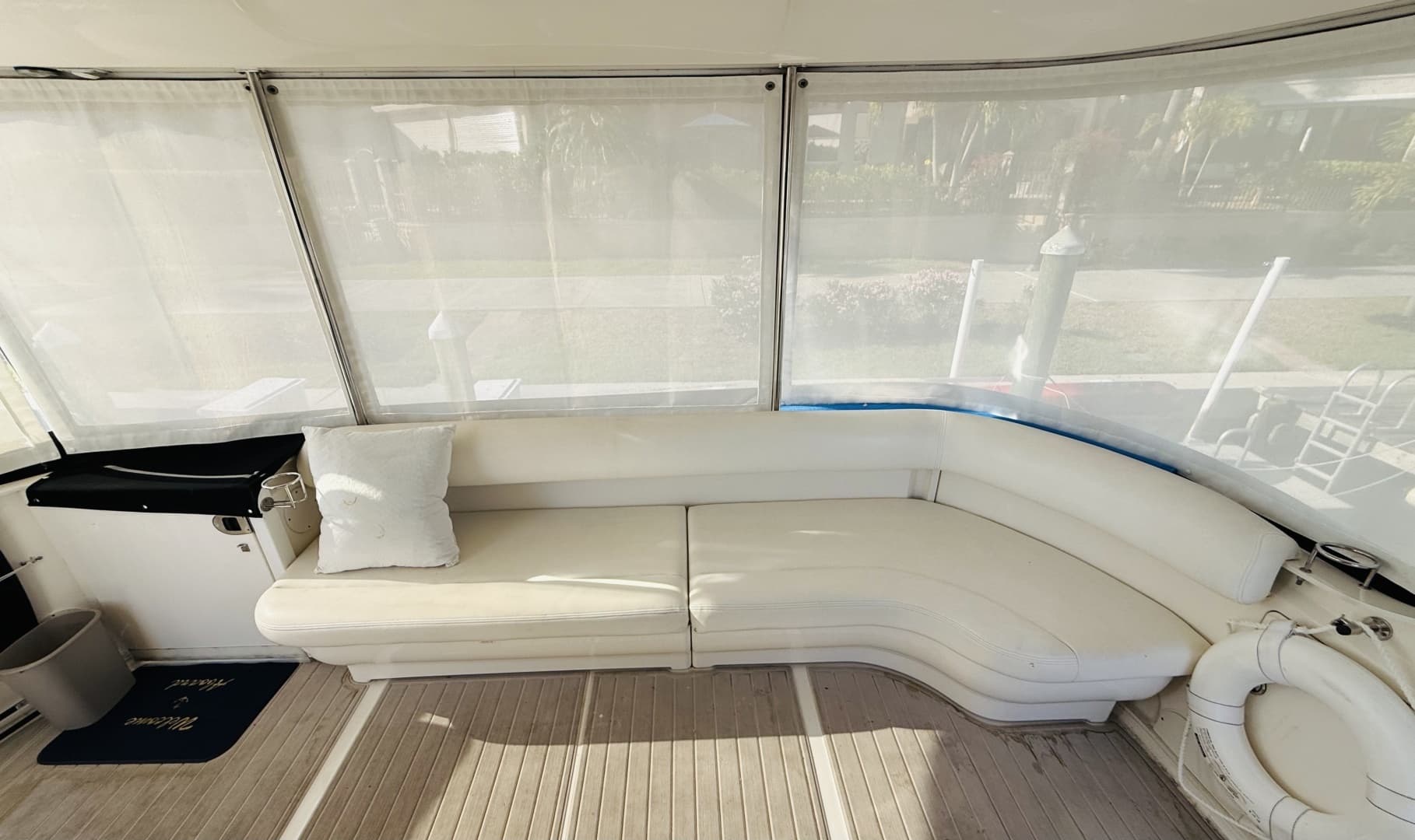 2004 Sea Ray 390 Motor Yacht