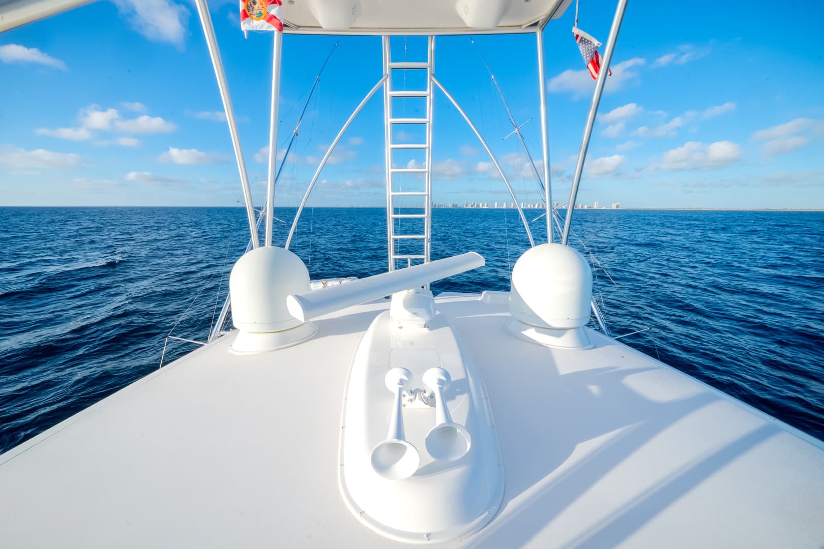 2015 Viking 70 CV ENCLOSED BRIDGE