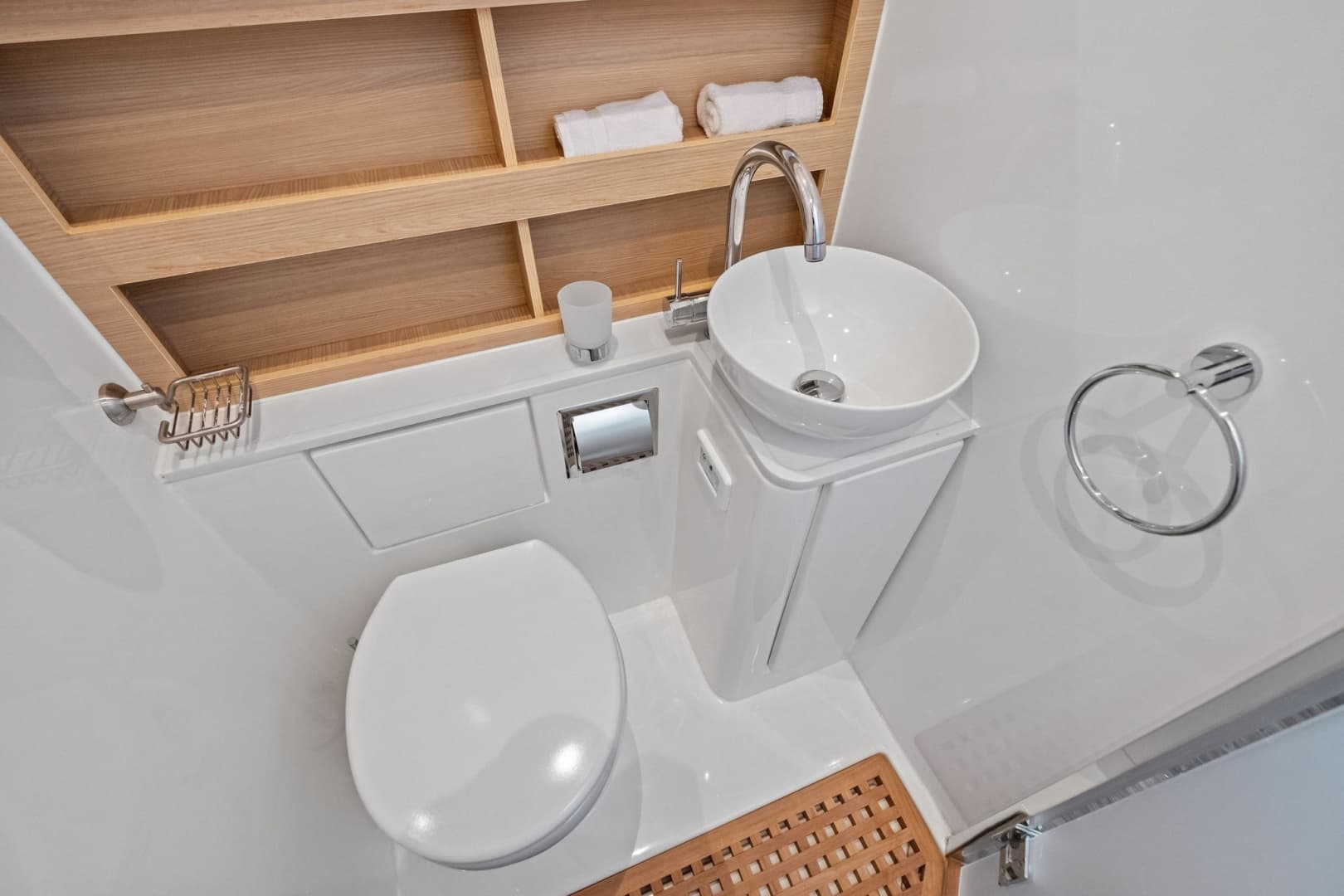 2022 54 Aquila Powercat 'Remarkable I'