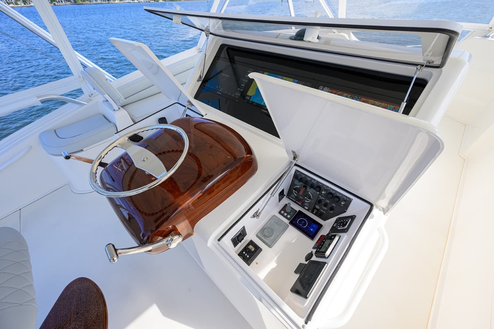 2008 Viking 68 Convertible