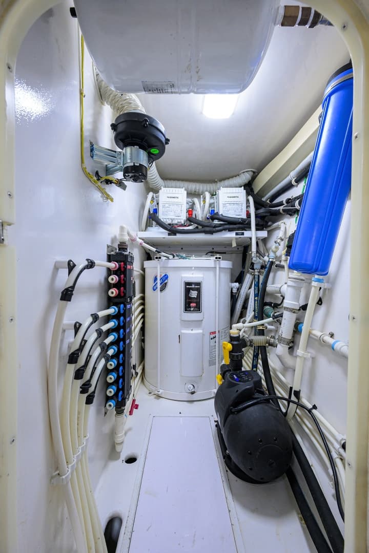 2008 Viking 68 Convertible