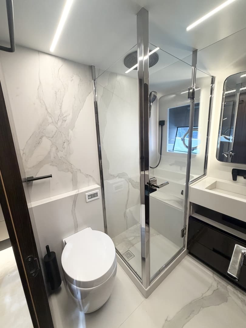 2026 Astondoa 66 Flybridge