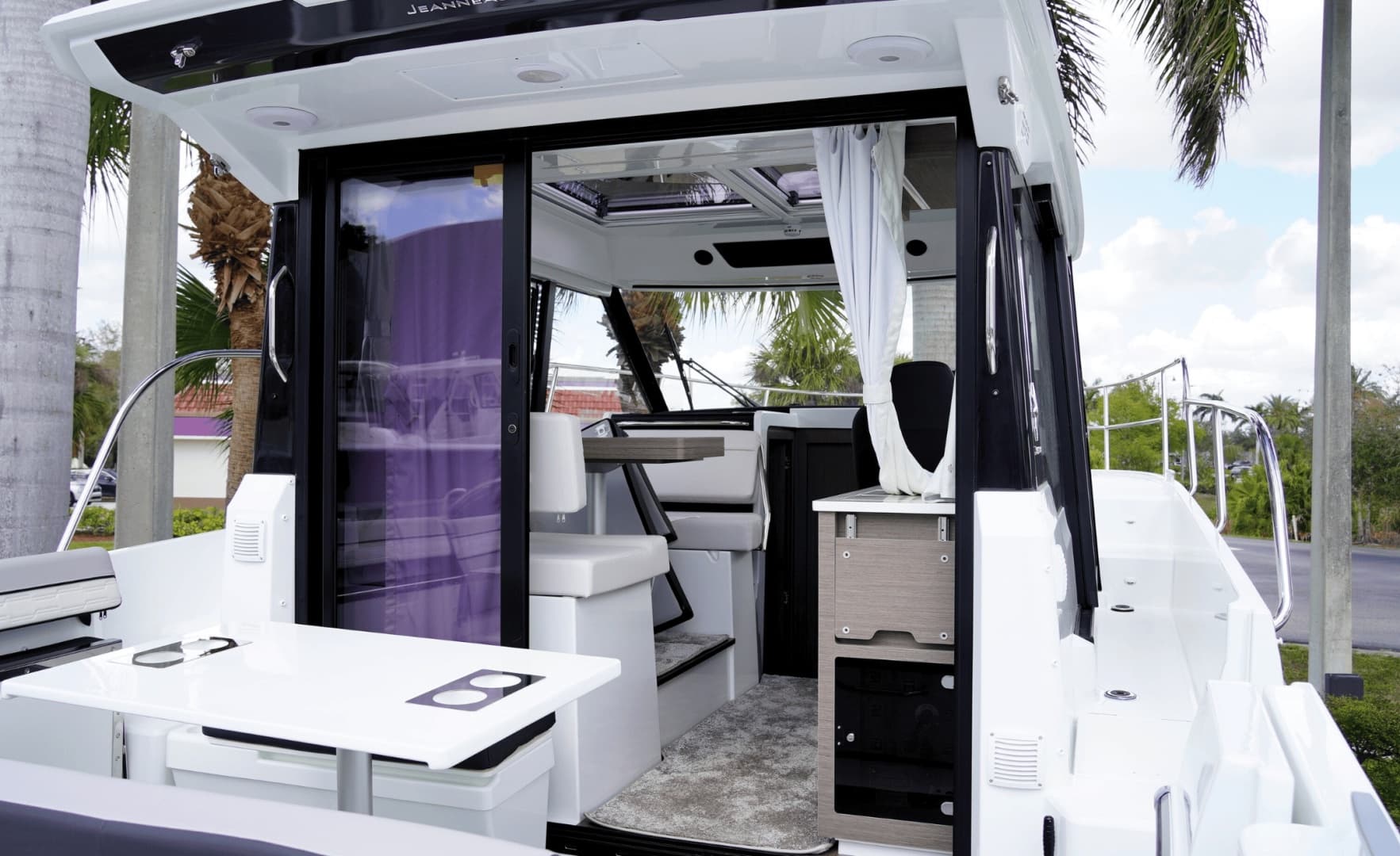 2026 Jeanneau 