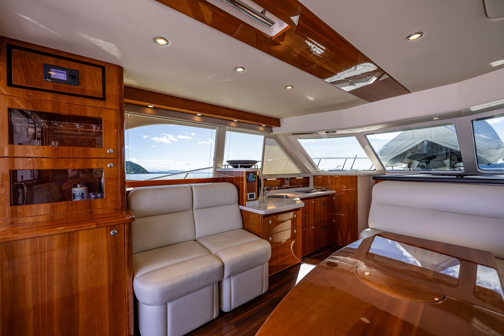 Riviera 36