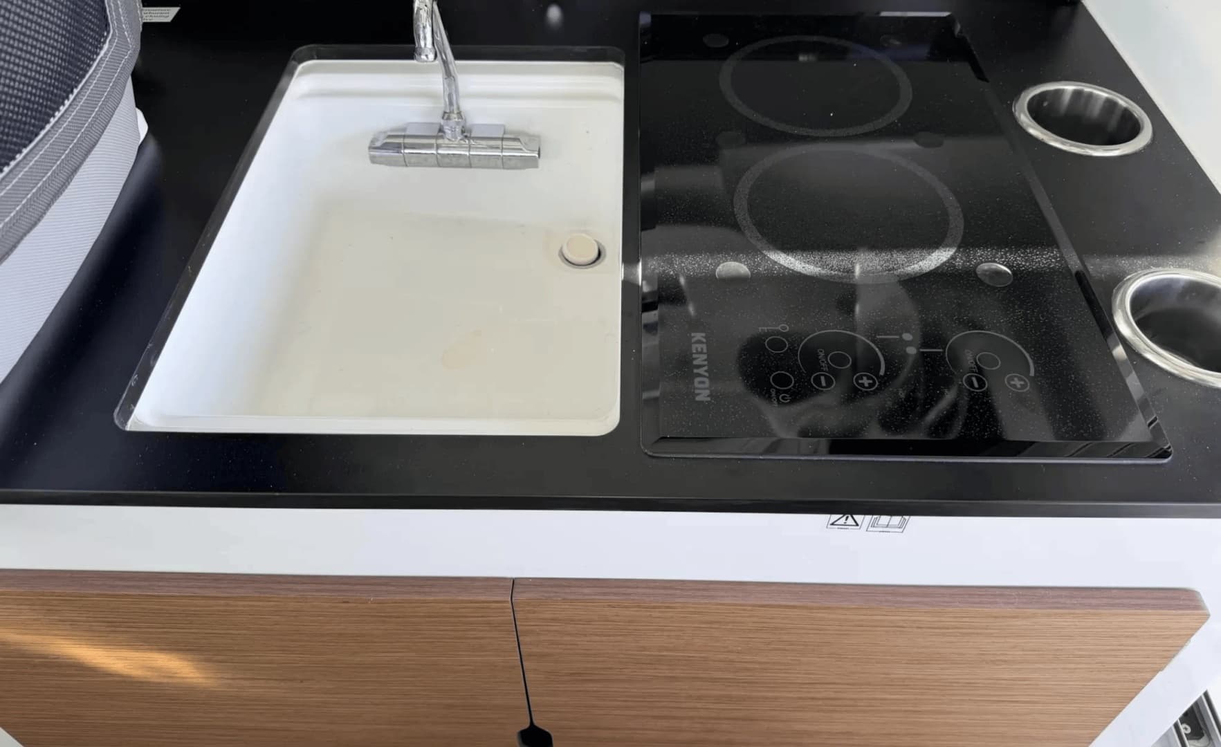 2023 Jeanneau NC-795 Coupe