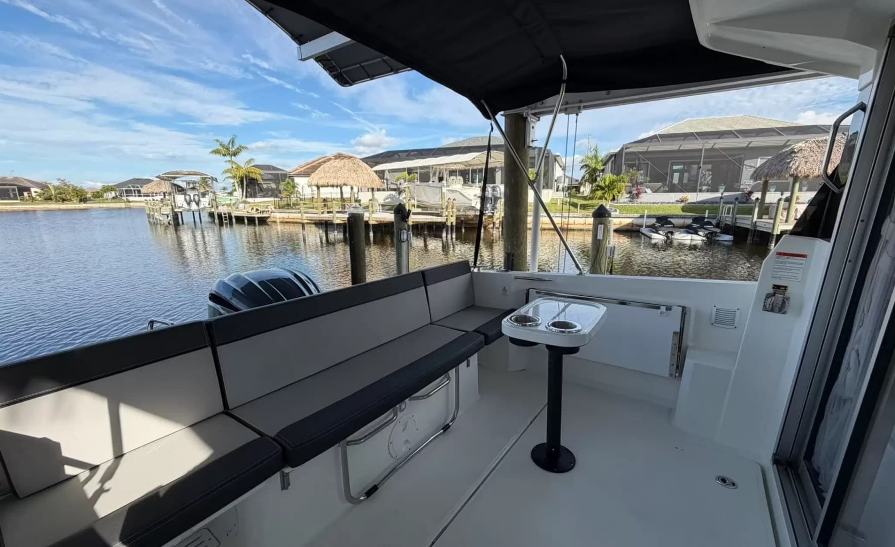 2023 Jeanneau NC-795 Coupe