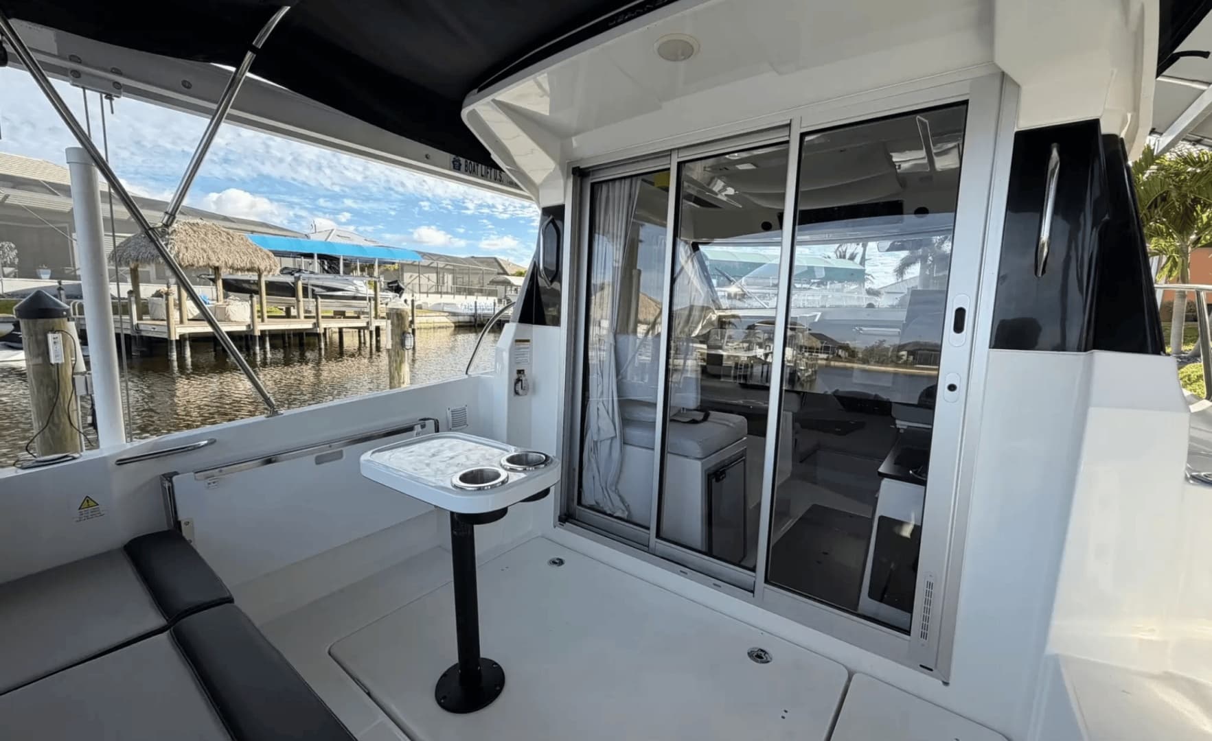 2023 Jeanneau NC-795 Coupe