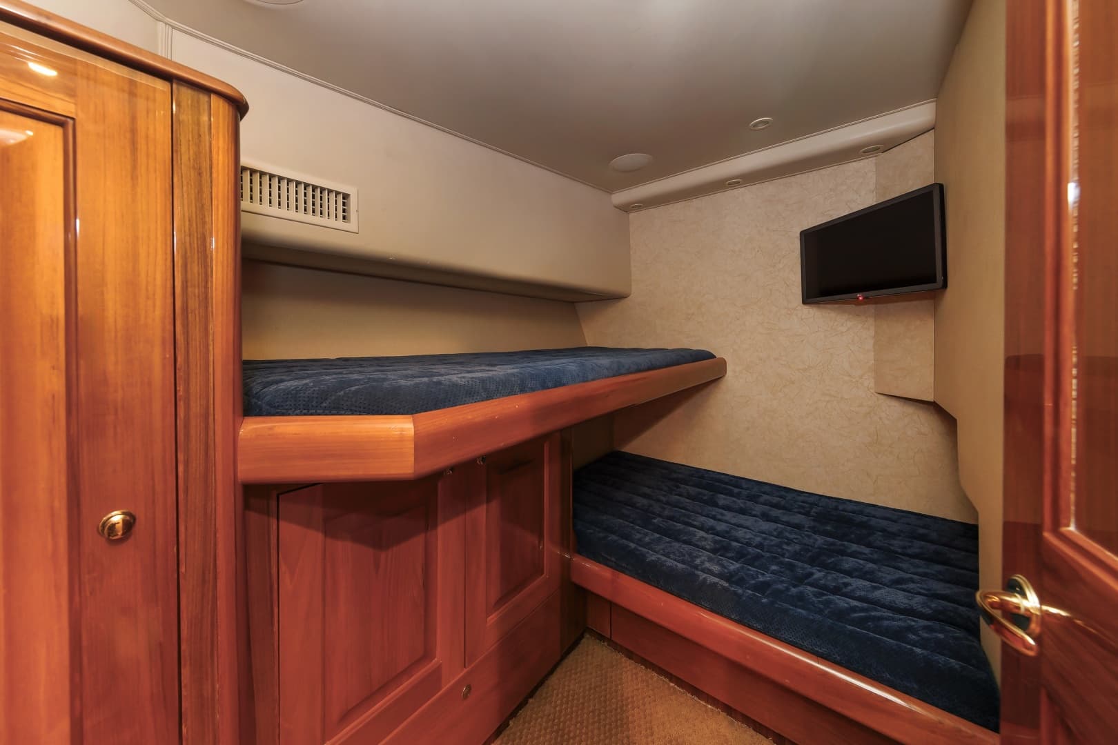 Viking 61 YOLO - Guest Stateroom