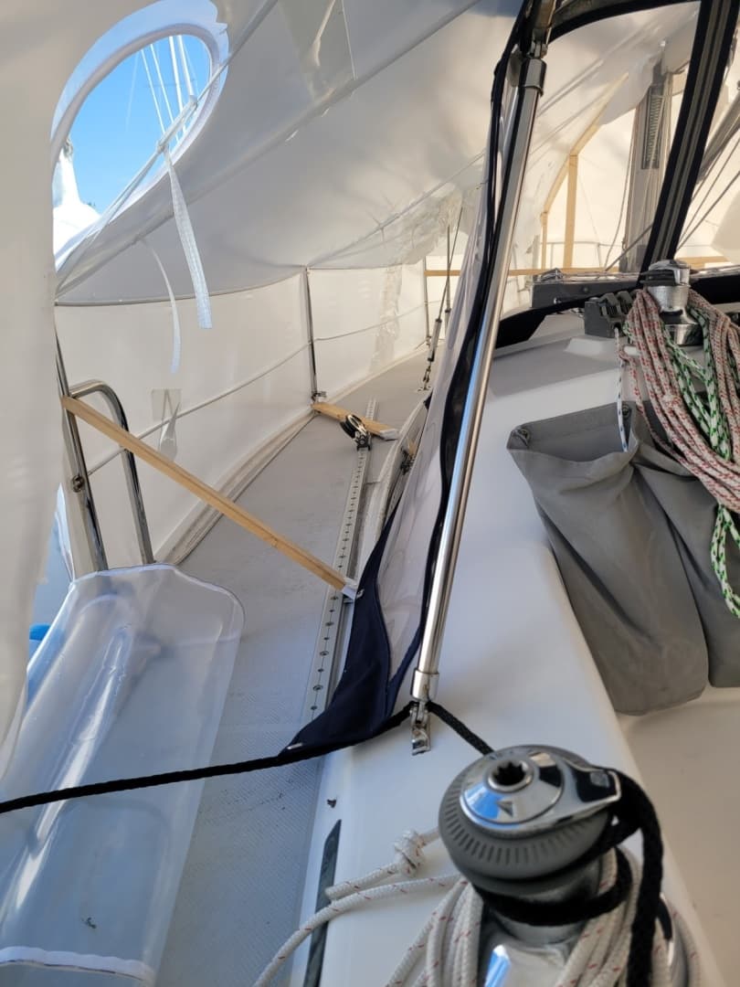 2006 Catalina 320