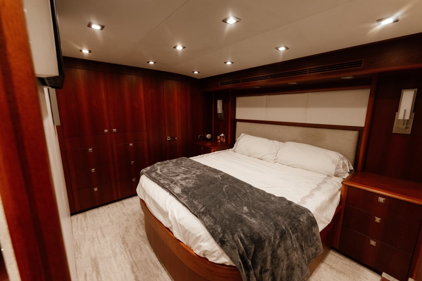 2017 Merritt 72 Sportfish