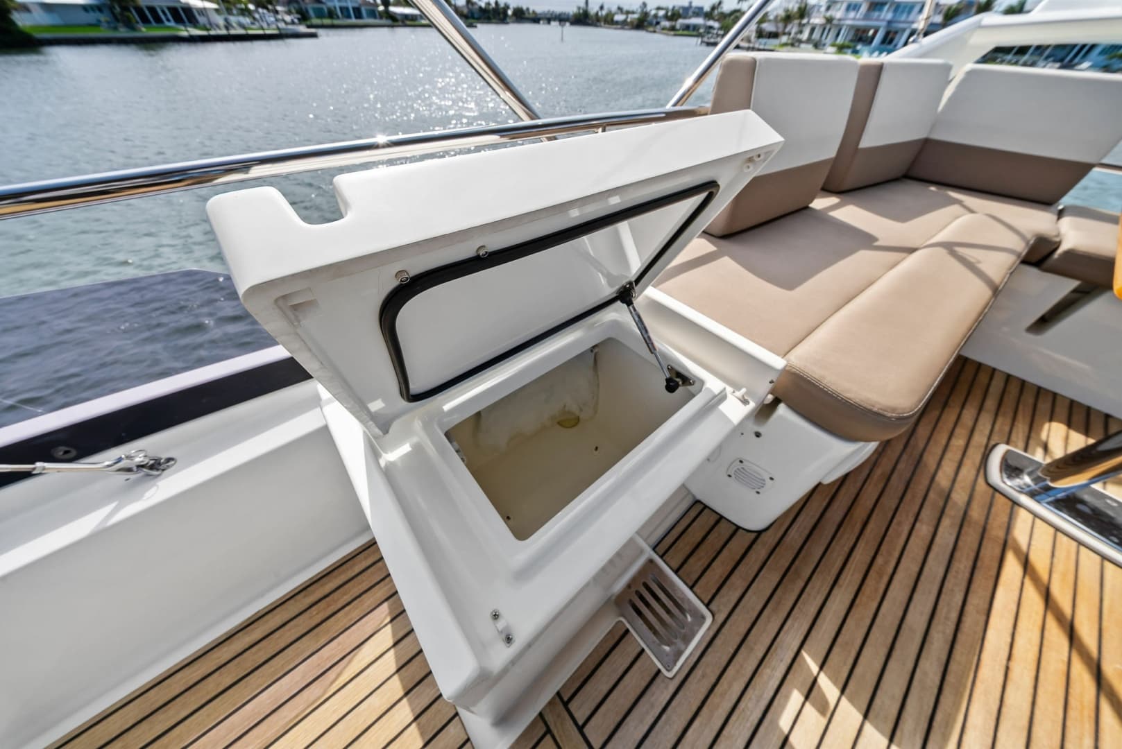 2015 Prestige 550 'Legacy'