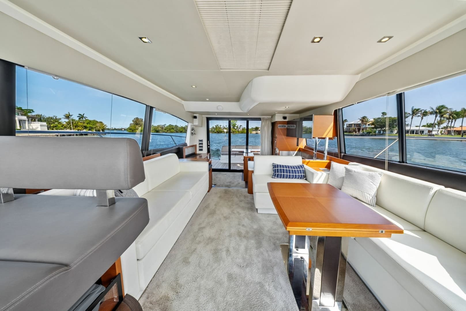 2015 Prestige 550 'Legacy'