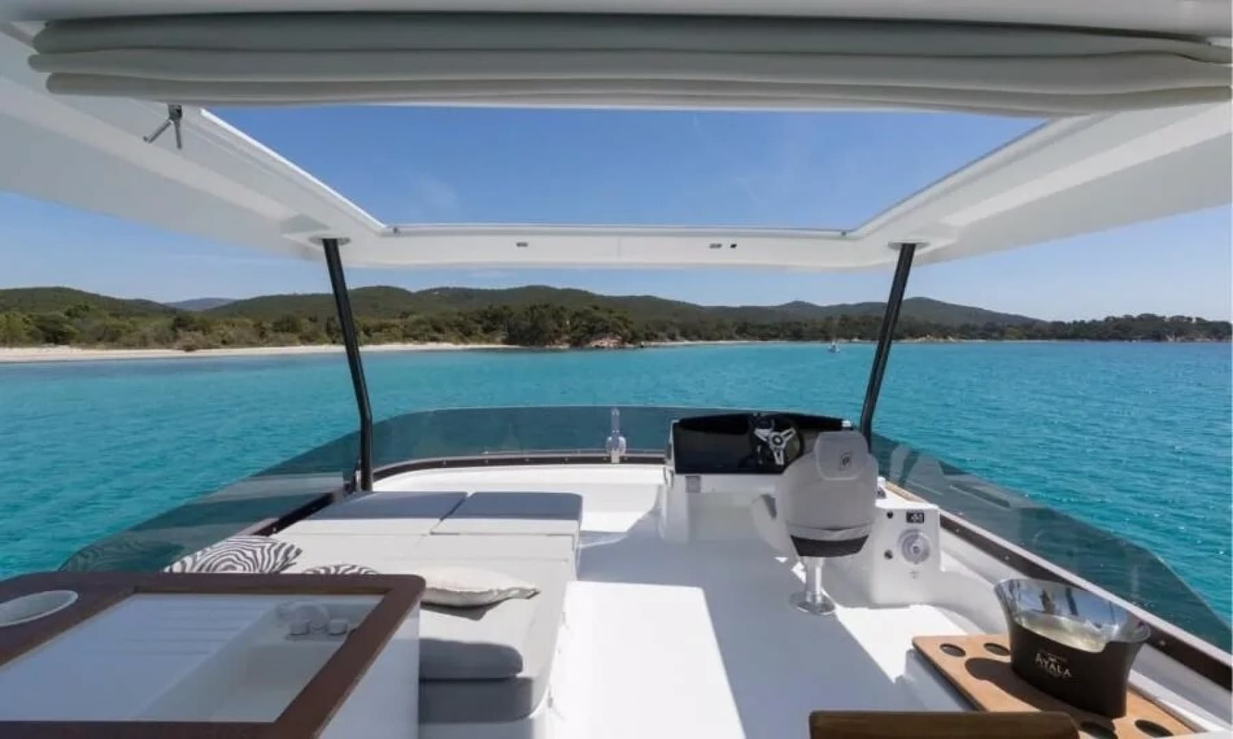 2018 Fountaine Pajot MY 44