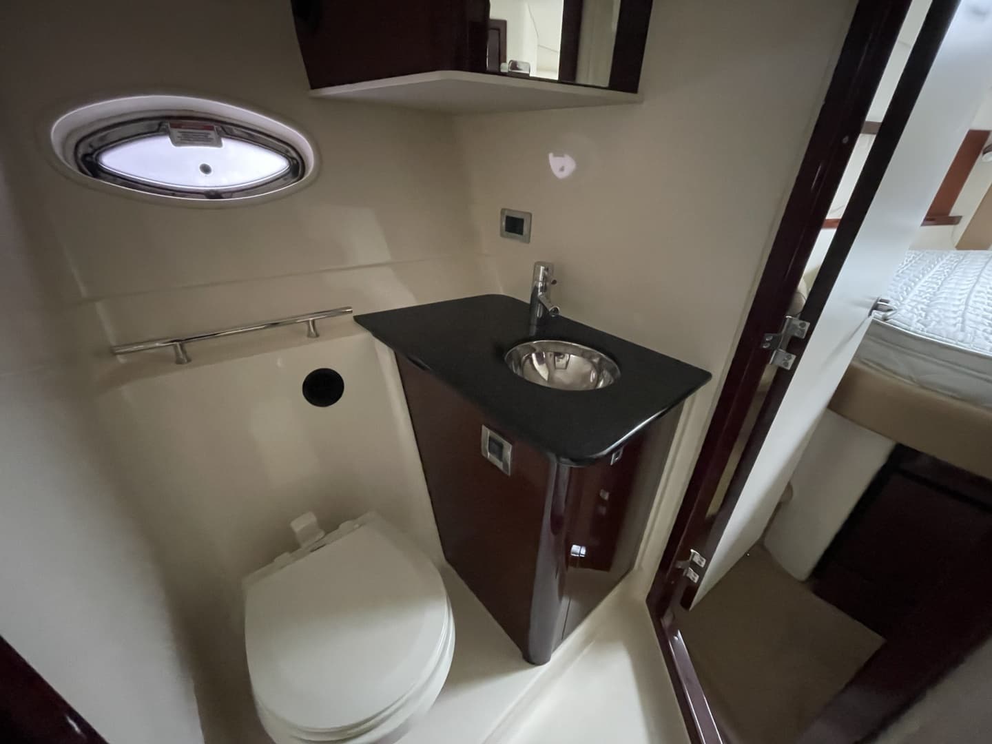 2010 Sea Ray 390 Sundancer