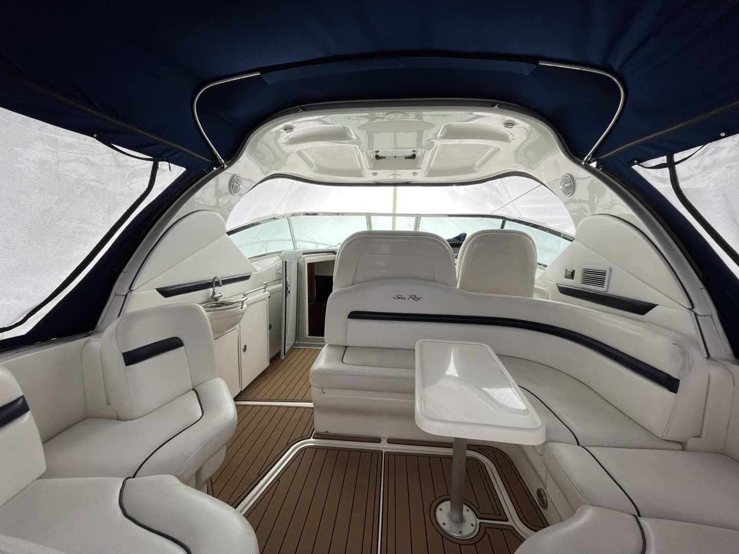 2010 Sea Ray 390 Sundancer