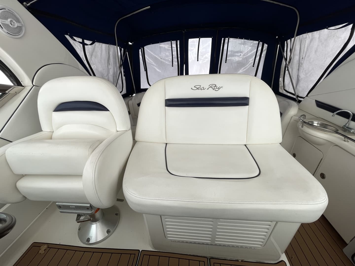 2010 Sea Ray 390 Sundancer