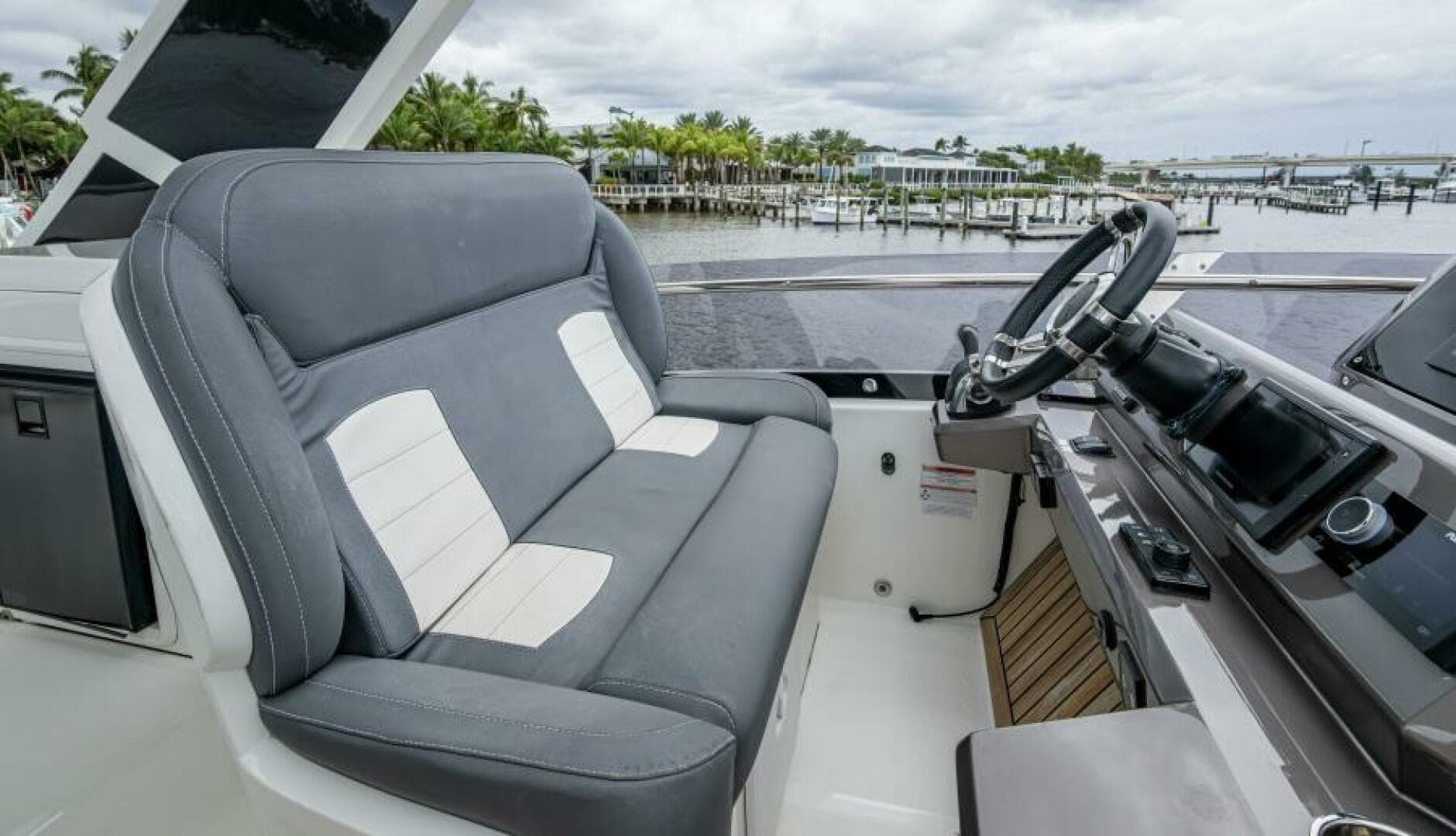 2020 Galeon 550 Fly