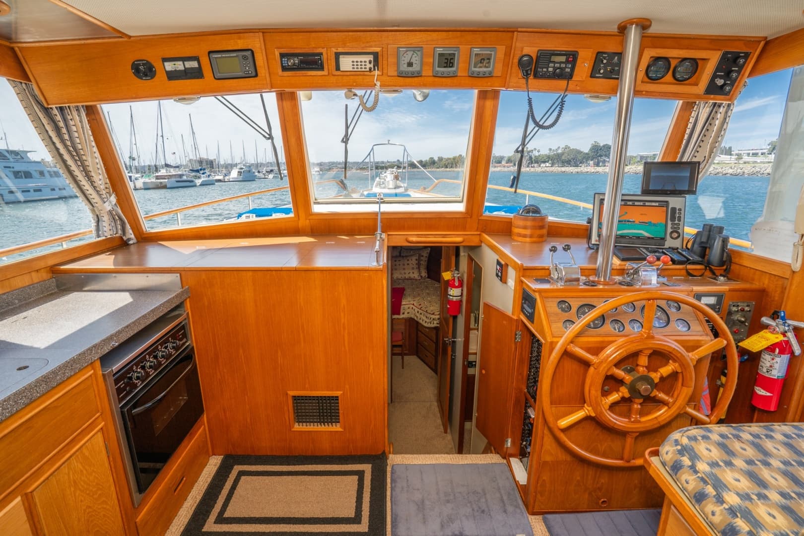 1987 Grand Banks 47 motoryacht