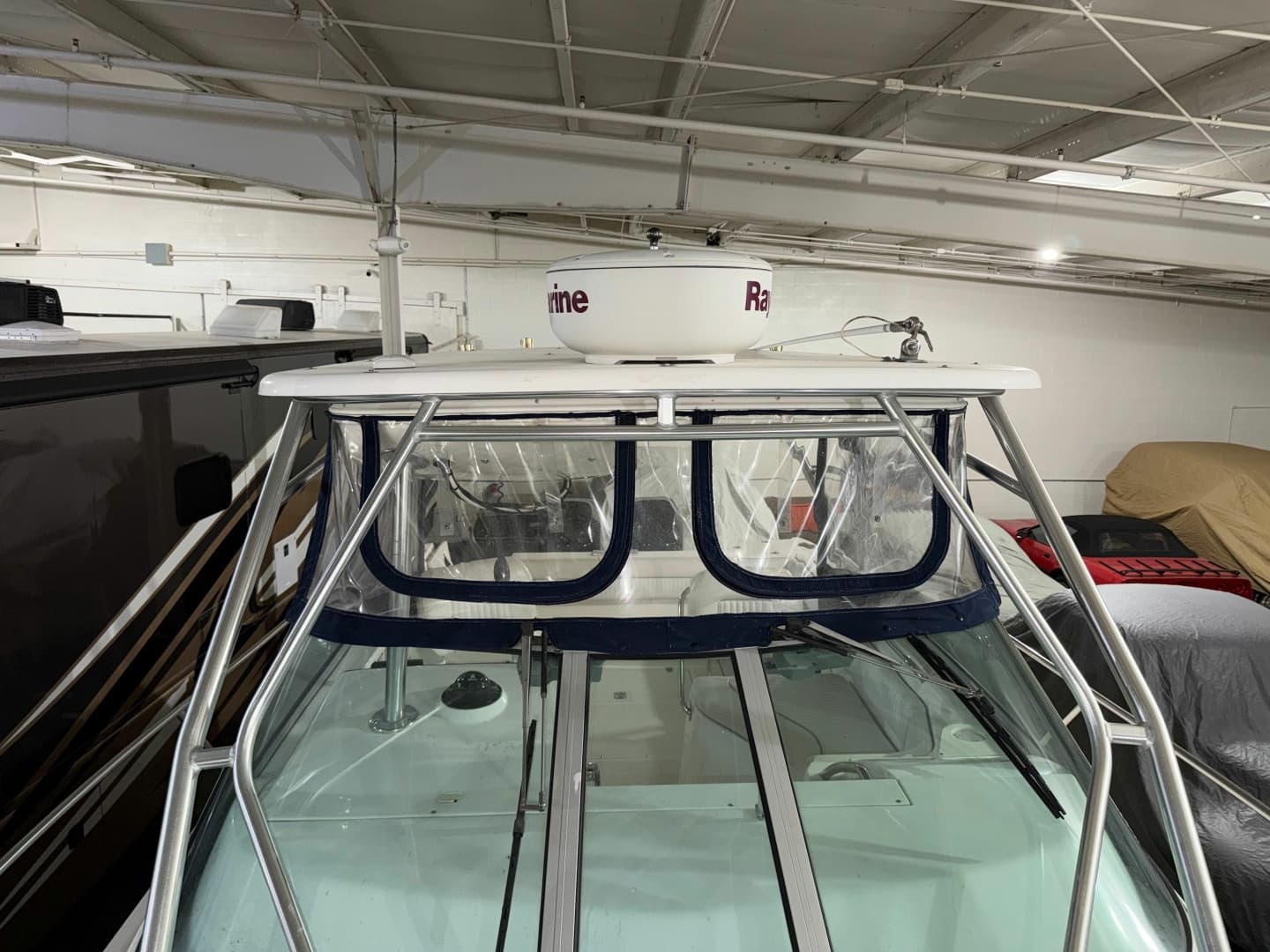 2001 Boston Whaler 2600 Conquest