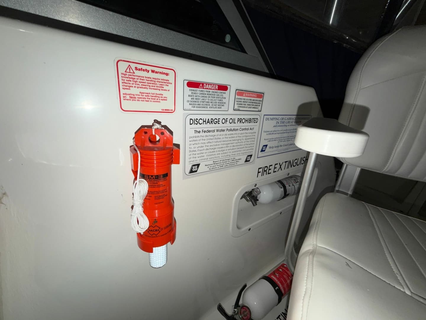 2001 Boston Whaler 2600 Conquest