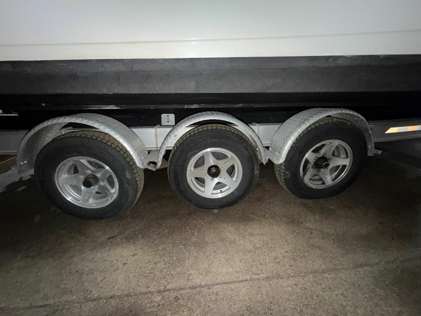 2001 Boston Whaler 2600 Conquest