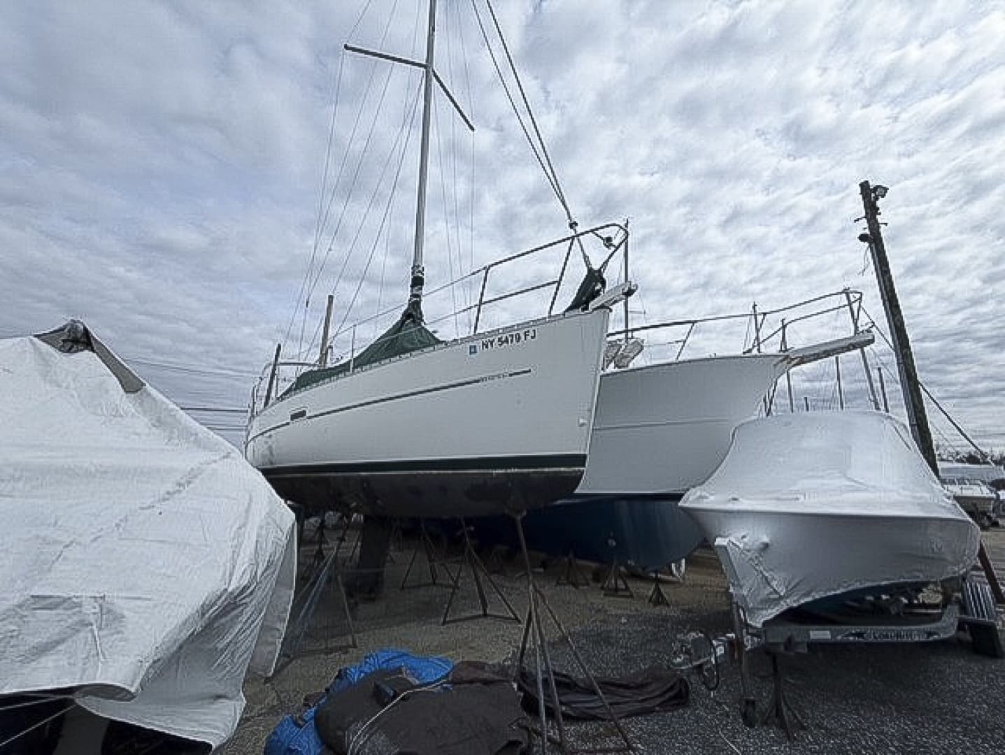 2005 Beneteau 323
