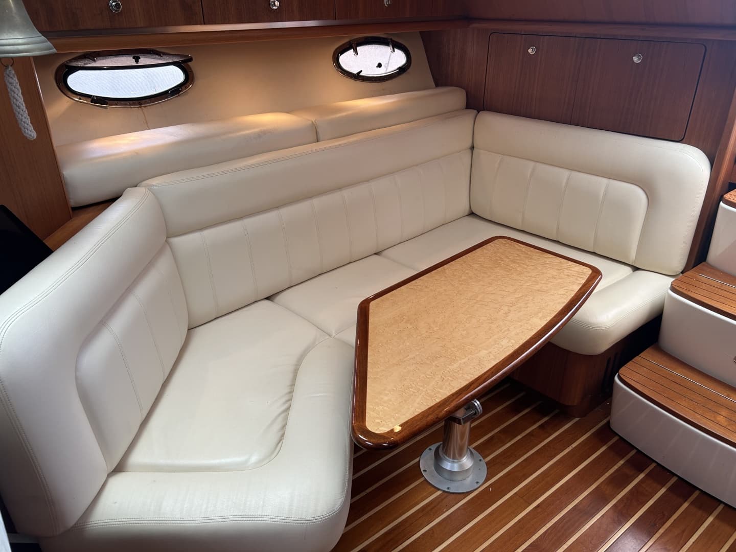 2007 Tiara Yachts 3200 Open