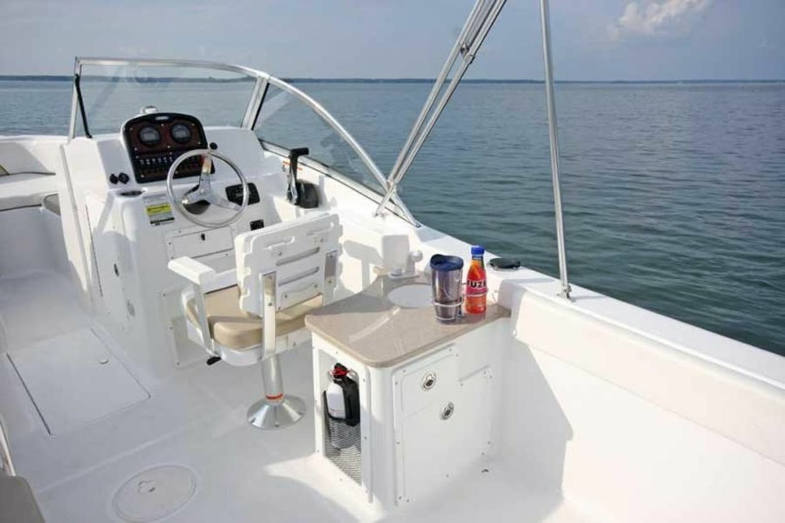 2013 Sea Hunt Escape 234 LE
