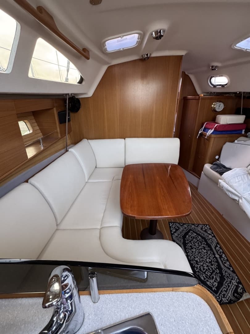 2019 Catalina 315