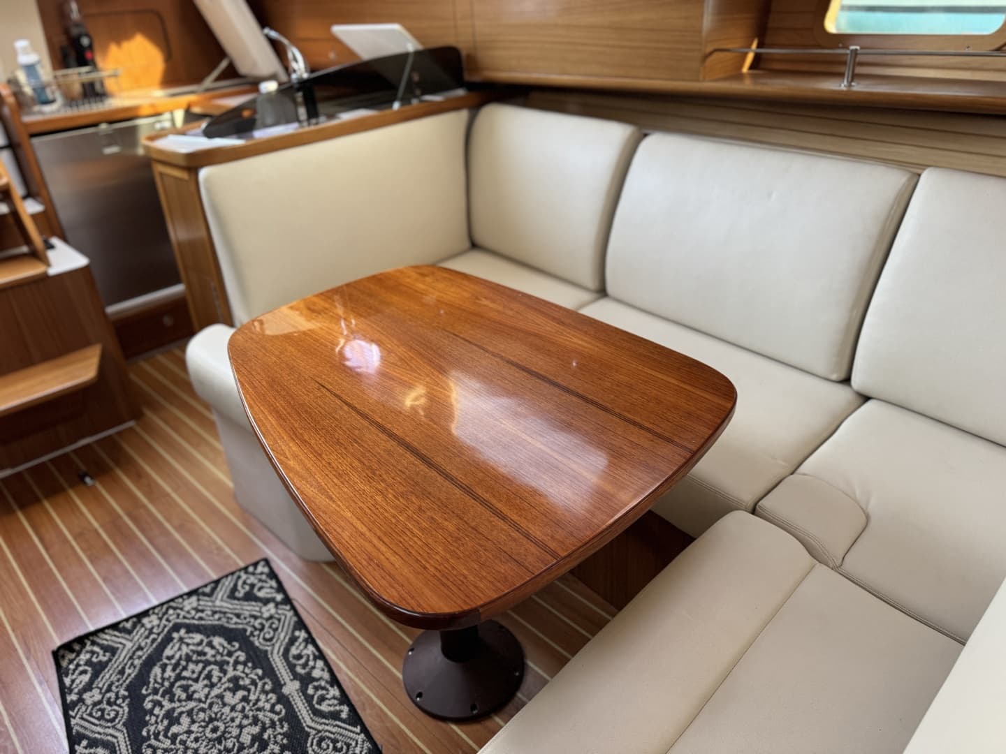 2019 Catalina 315