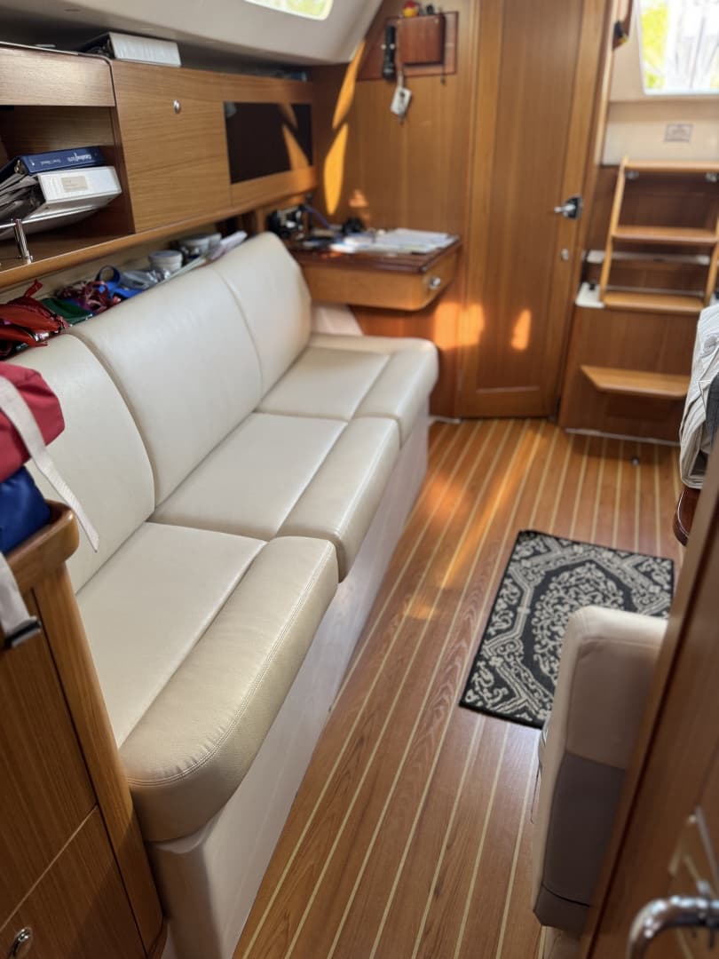 2019 Catalina 315