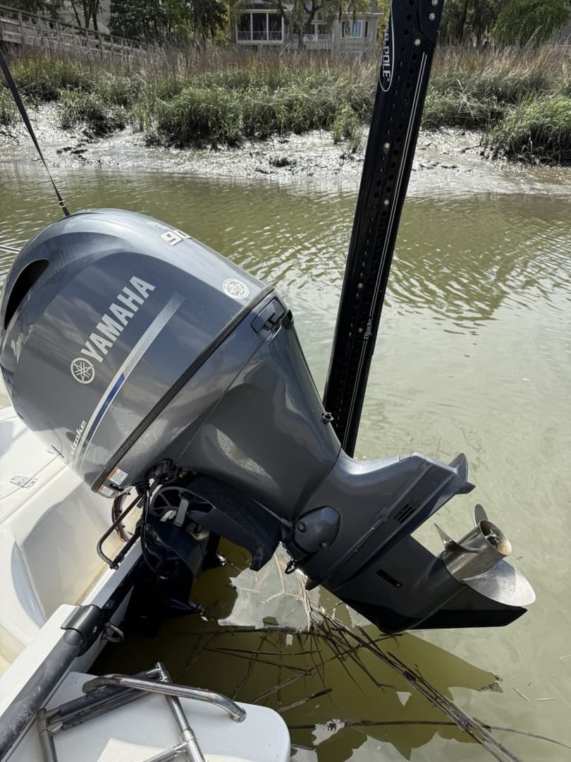 2016 Boston Whaler Montauk 170
