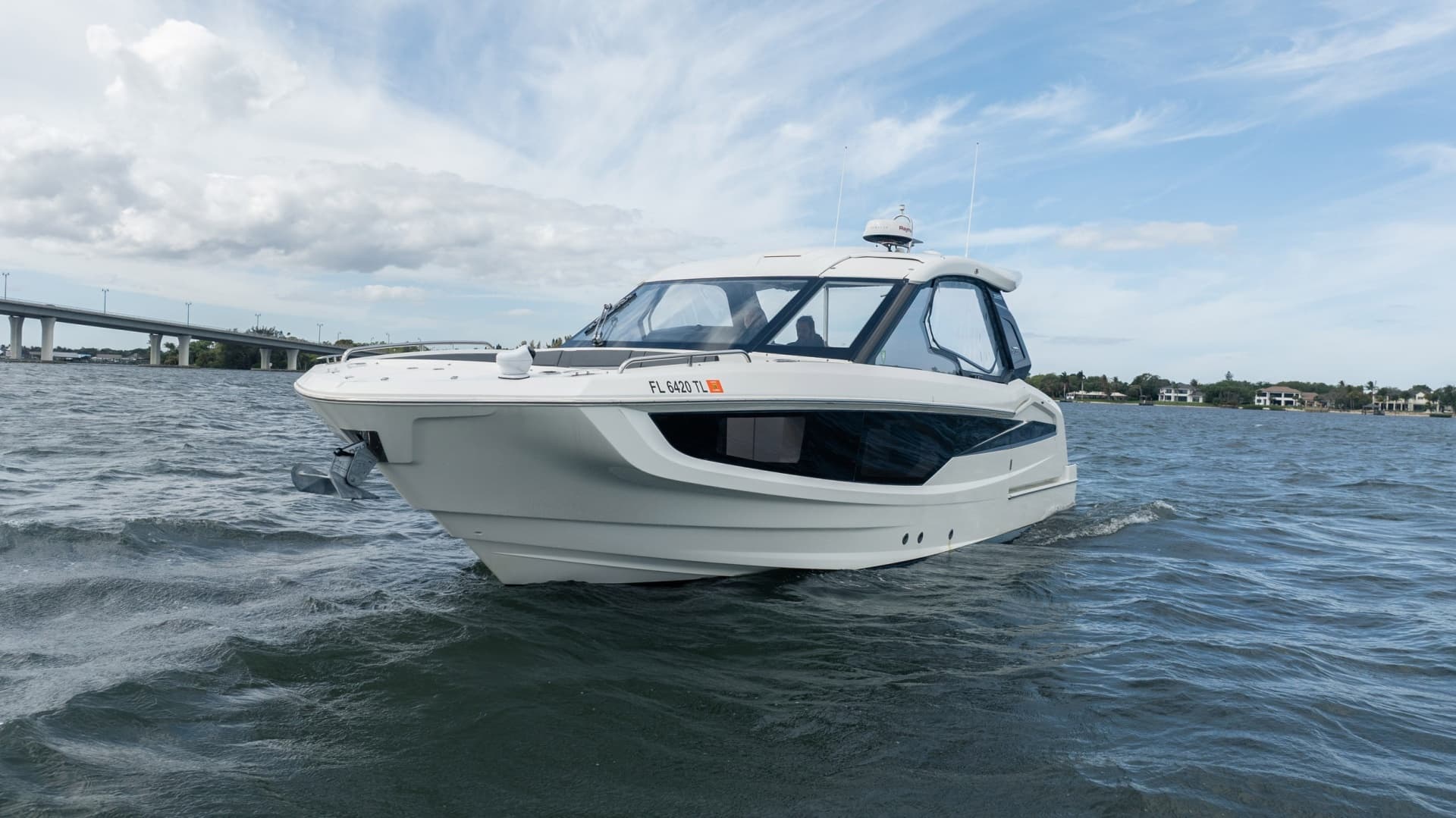 2023 Galeon 